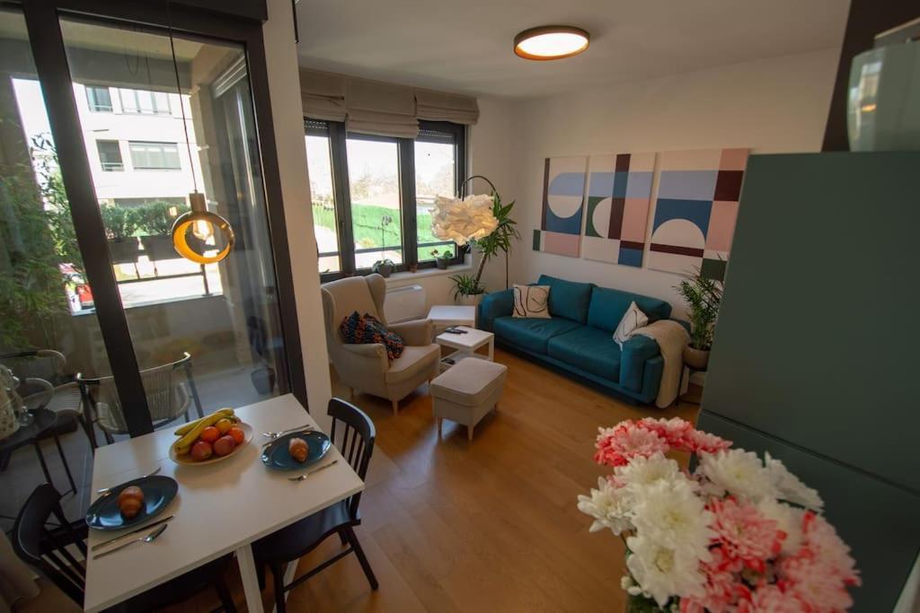Gardos Bauhaus Apartment Белград Екстериор снимка